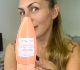 Creme para Área dos Olhos Glow Love Mamão Max Love: O Segredo para um Olhar Radiante