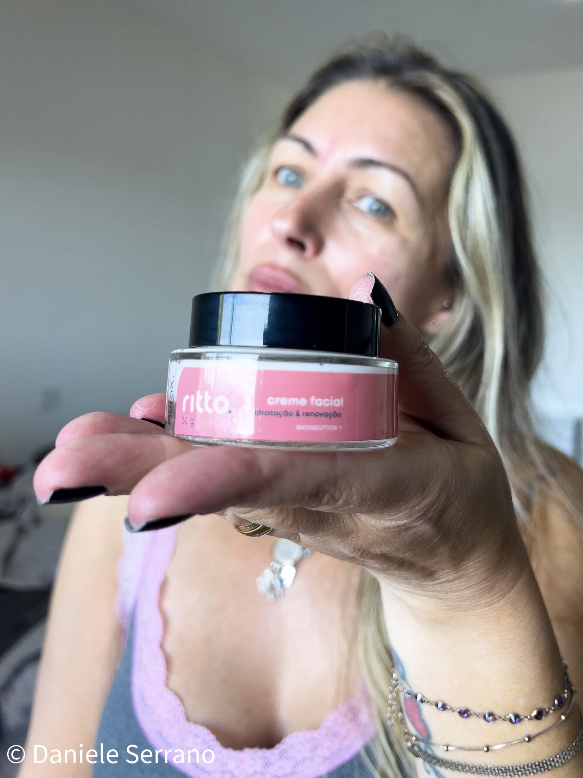 O segredo para a pele dos seus sonhos!  Creme Facial Hidratação e Renovação AuraX Ritto.