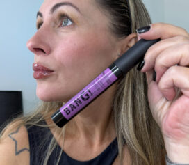 Olhar Poderoso de Dia, Remoção Fácil de Noite: A Mágica da Máscara Peel Off Bang! Max Love! Olhar Poderoso de Dia, Remoção Fácil de Noite: A Mágica da Máscara Peel Off Bang! Max Love!