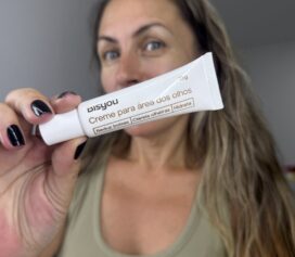 O Segredo Para Um Olhar Renovado: Conheça o Creme para Área dos Olhos Bisyou O Segredo Para Um Olhar Renovado: Conheça o Creme para Área dos Olhos Bisyou
