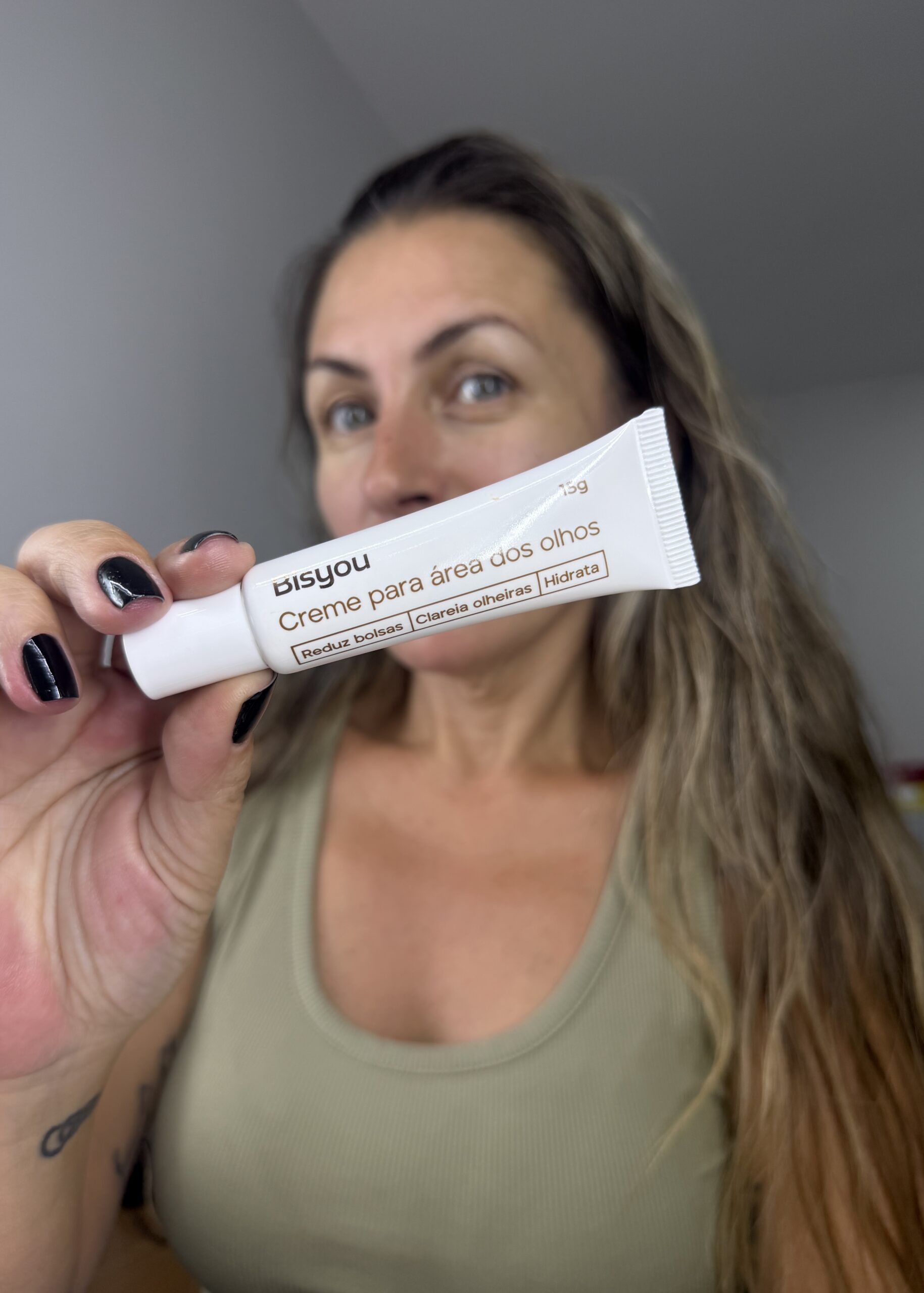 O Segredo Para Um Olhar Renovado: Conheça o Creme para Área dos Olhos Bisyou O Segredo Para Um Olhar Renovado: Conheça o Creme para Área dos Olhos Bisyou