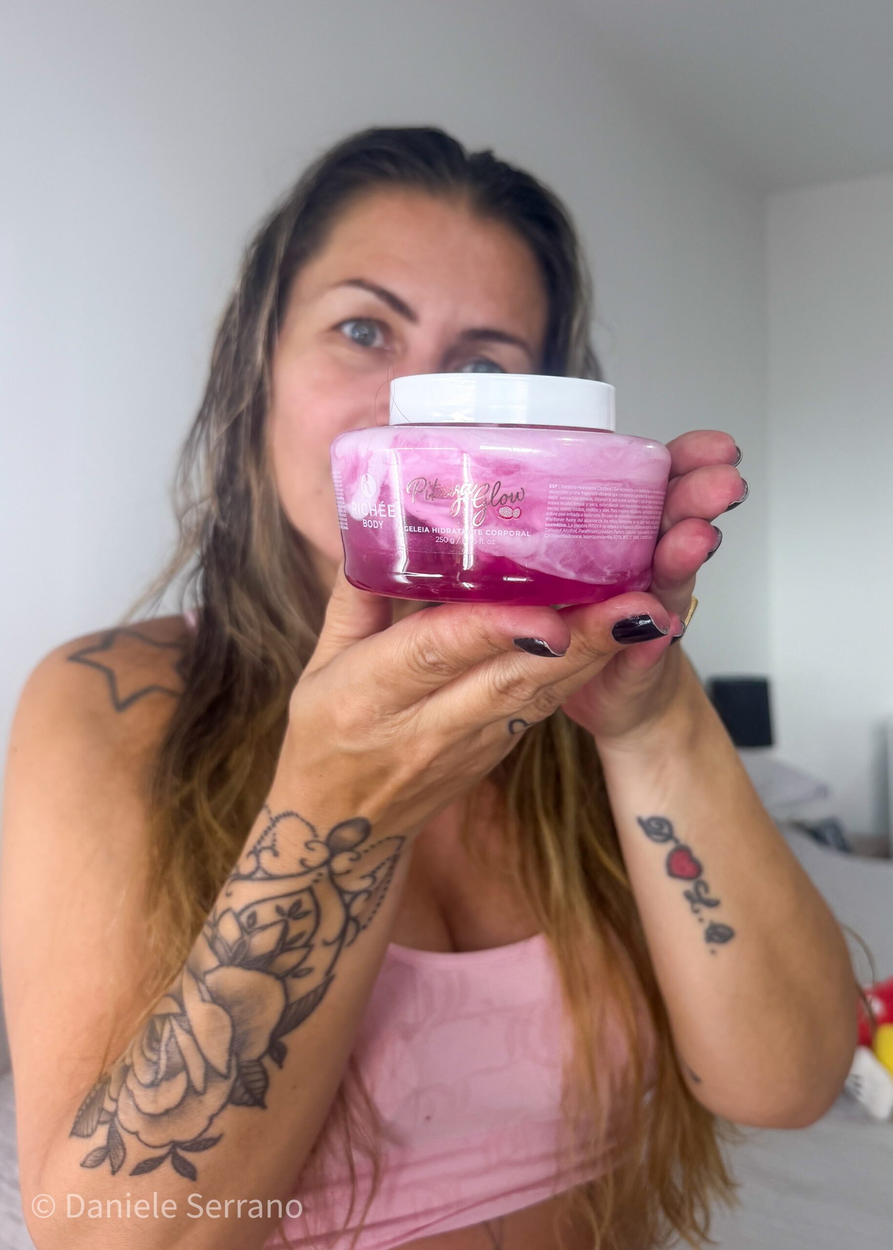 Pele Radiante Com a Geleia Hidratante Pitaya Glow Richée Pele Radiante Com a Geleia Hidratante Pitaya Glow Richée