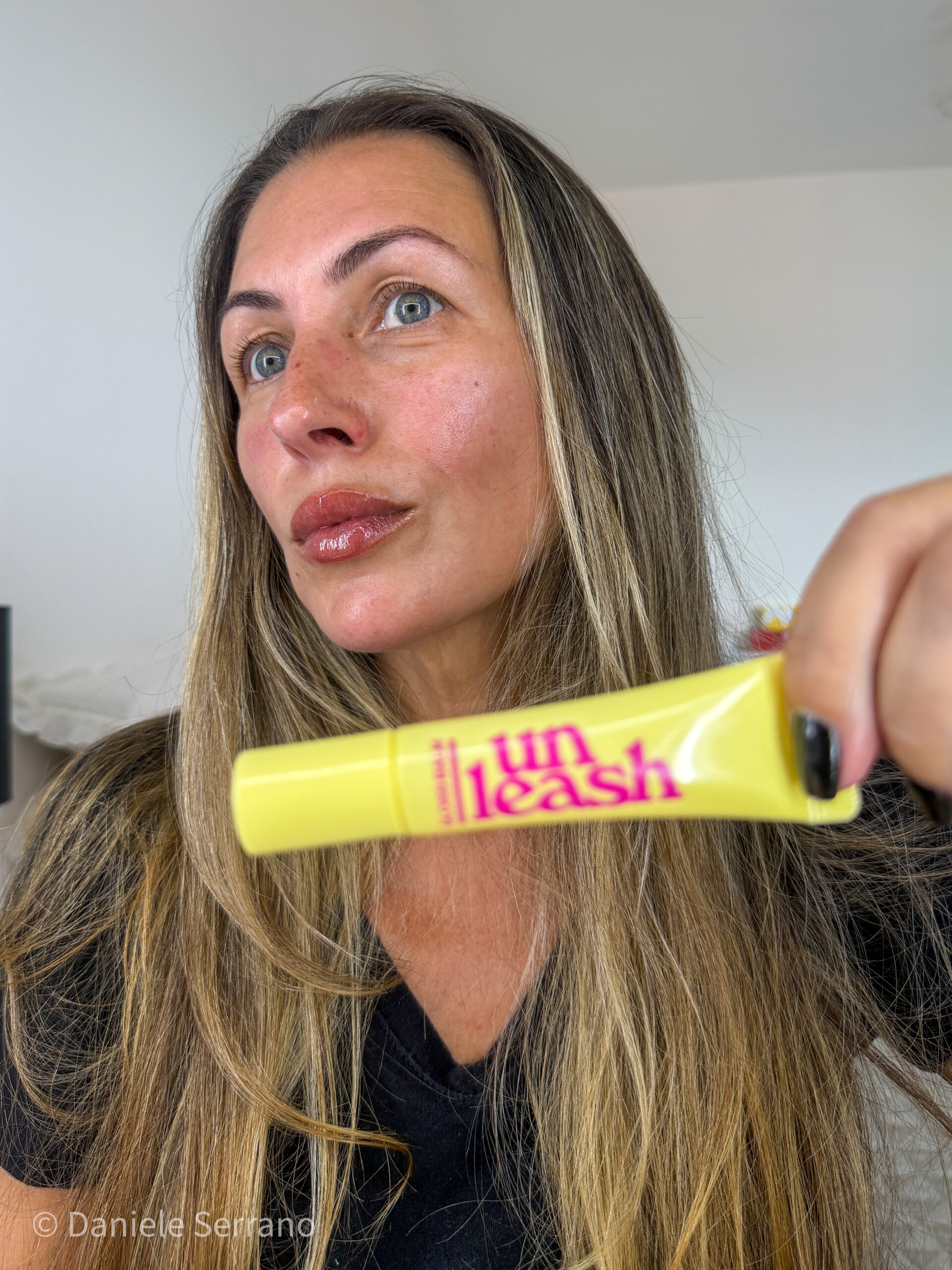 Sunset Dazzle Gloss Balm Unleashia: O Brilho dos Pôr-do-Sol, a Ciência dos Peptídeos Sunset Dazzle Gloss Balm Unleashia: O Brilho dos Pôr-do-Sol, a Ciência dos Peptídeos