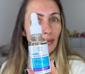 O Fim do “Derretimento Facial”? Conheça o PDRN DNA Concentrate que Une Clareamento e Firmeza com PDRN 100% Vegano AdaTina O Fim do “Derretimento Facial”? Conheça o PDRN DNA Concentrate que Une Clareamento e Firmeza com PDRN 100% Vegano AdaTina