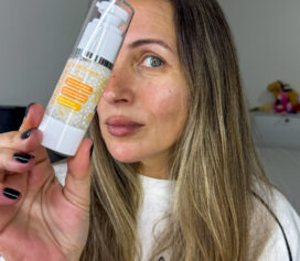 Pérolas de Vitamina C Cicatribem: luminosidade, firmeza e proteção antioxidante para transformar sua rotina de skincare. Pérolas de Vitamina C Cicatribem: luminosidade, firmeza e proteção antioxidante para transformar sua rotina de skincare.